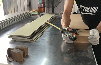 Manuelle Qualitätsprüfung und Verpackung